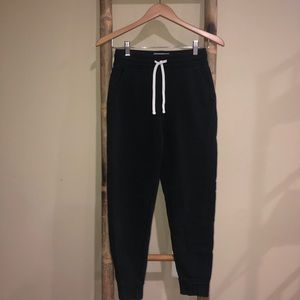Everlane black joggers